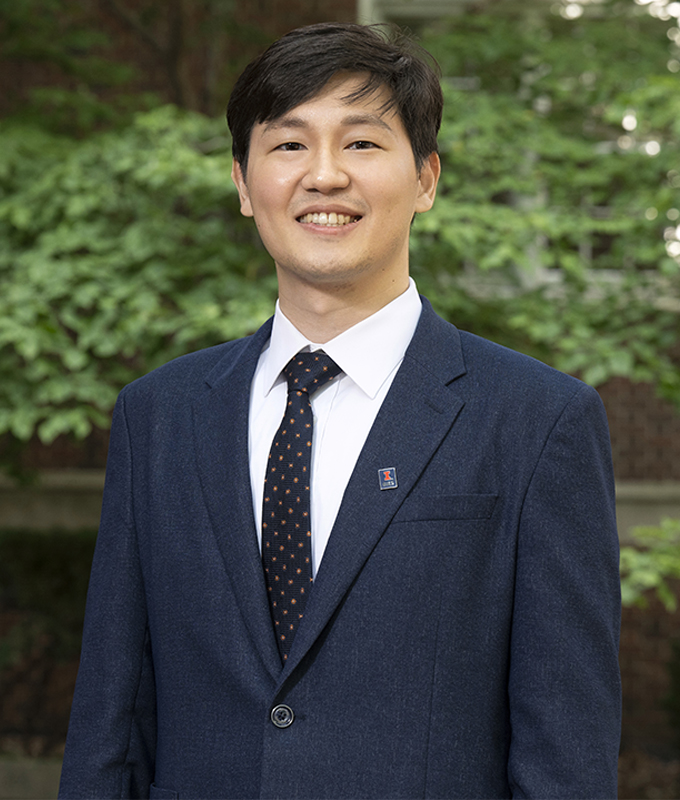 A photograph of Hyuck David Chung.